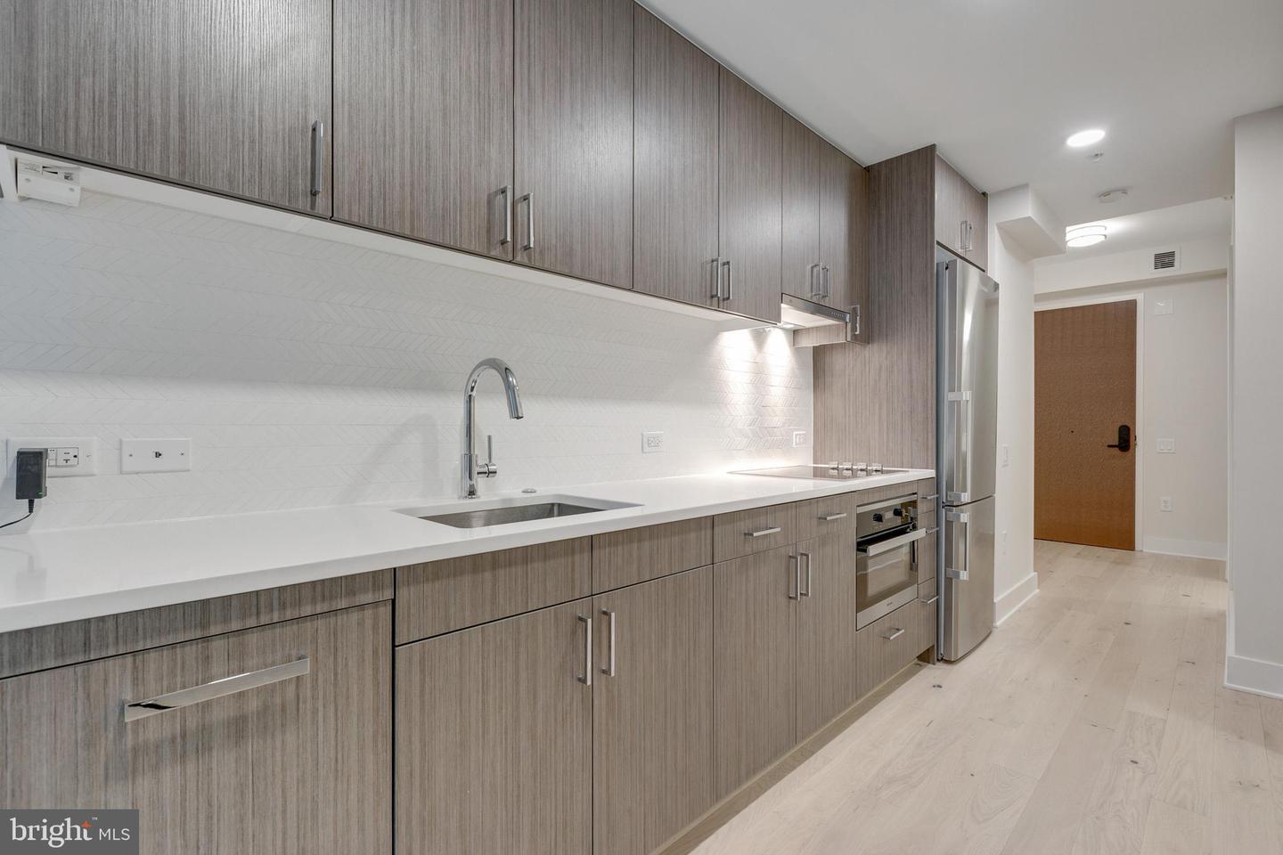 1211 VAN STREET SE Unit: 403
