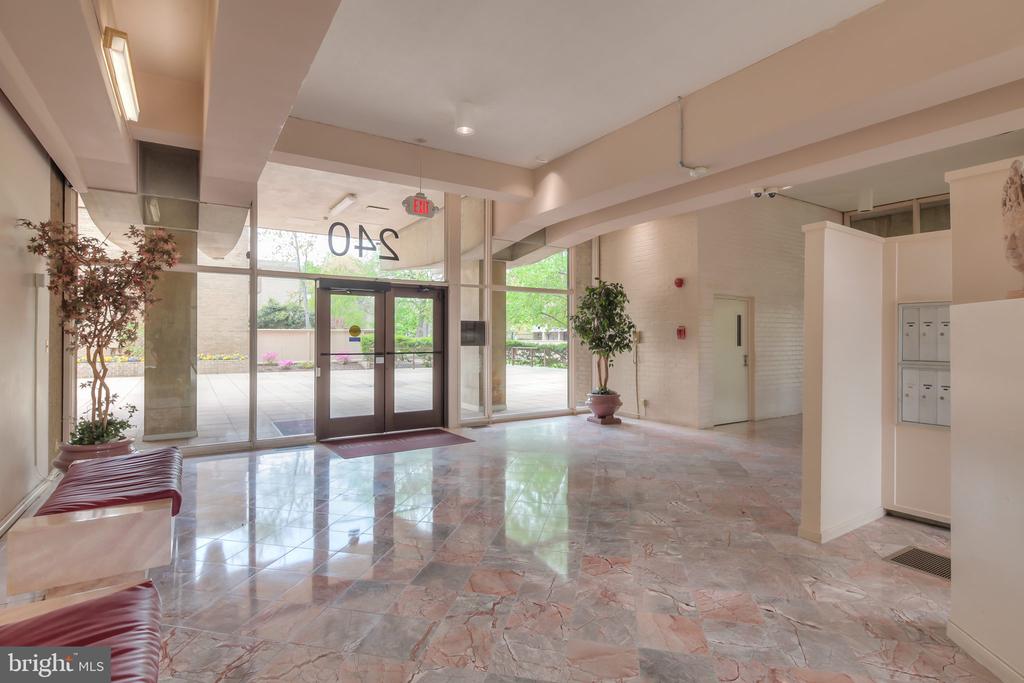 361 N STREET SW Unit: 361