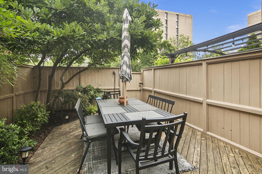 361 N STREET SW Unit: 361