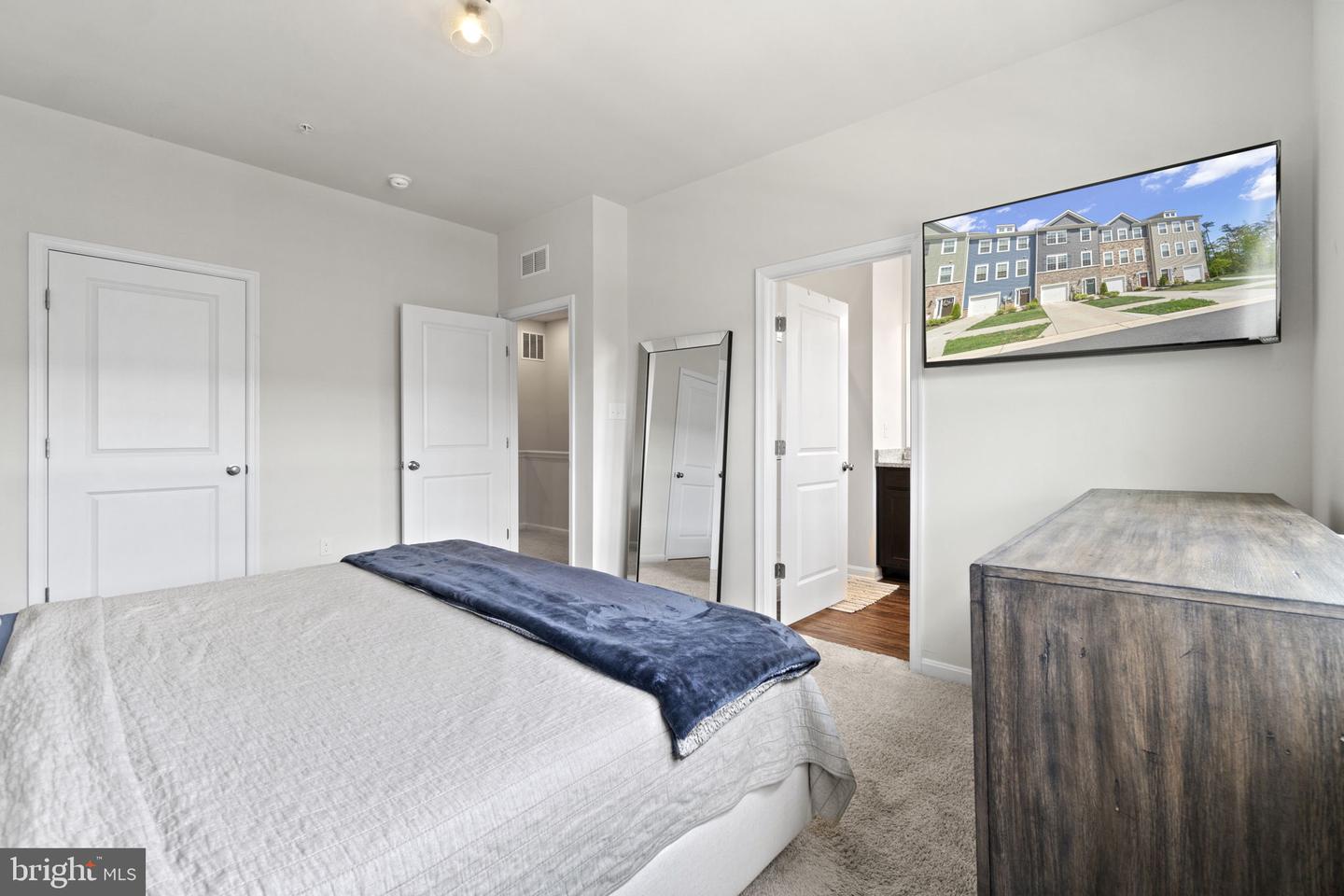 1727 RED FOX TRAIL
