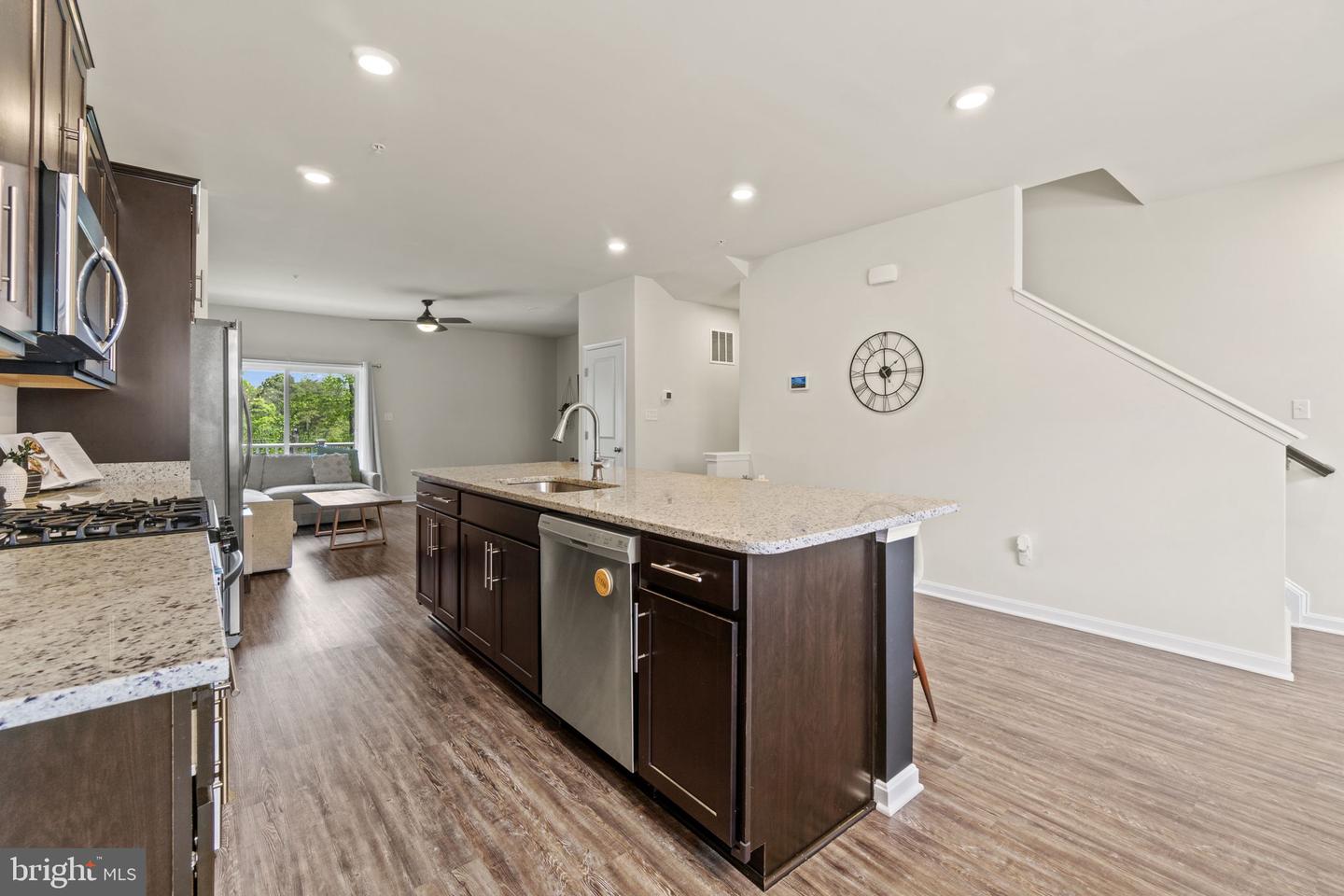 1727 RED FOX TRAIL