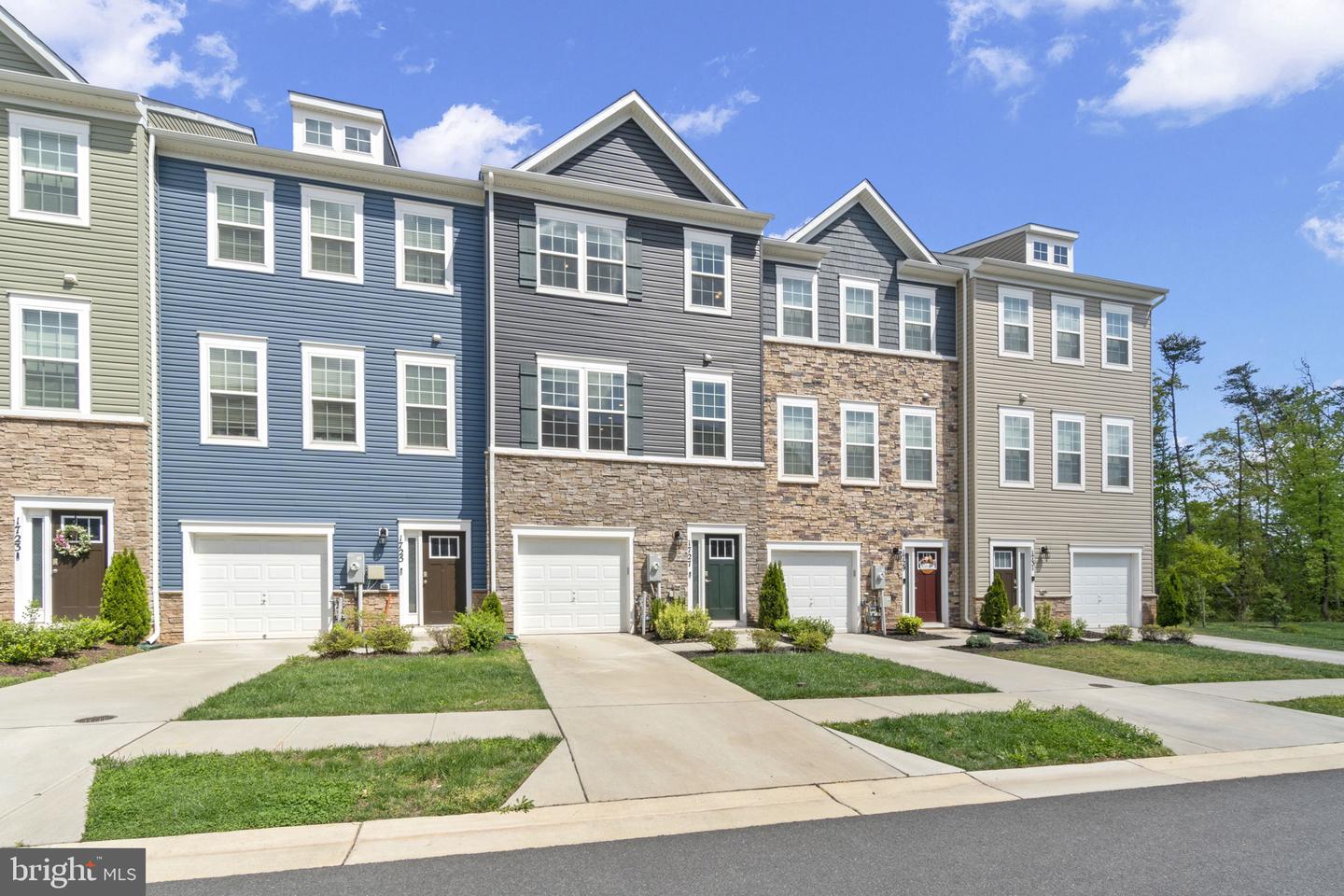 1727 RED FOX TRAIL
