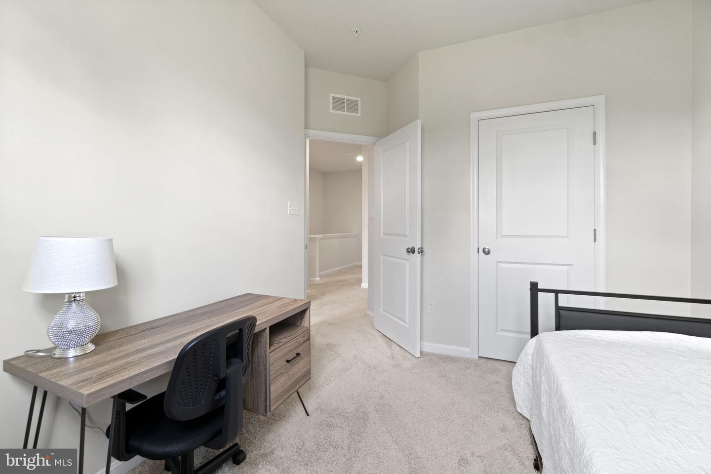 1727 RED FOX TRAIL