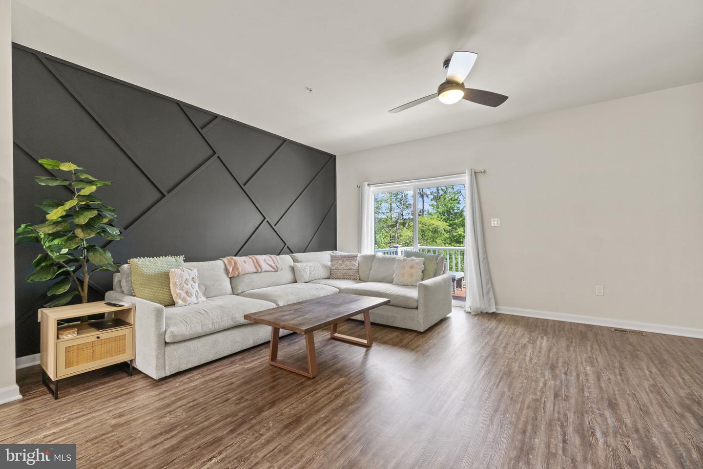 1727 RED FOX TRAIL