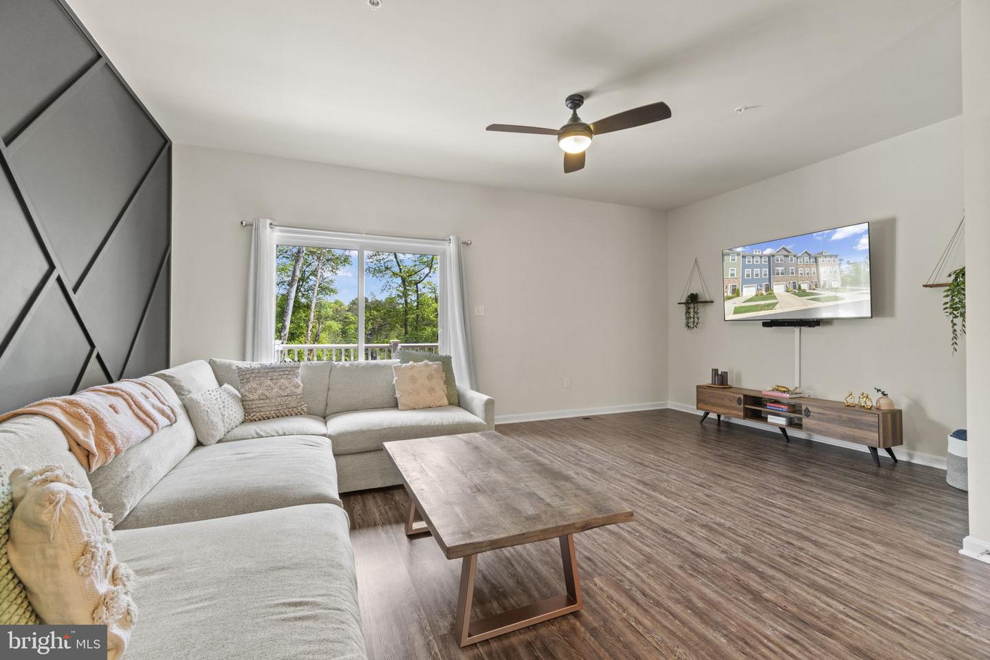1727 RED FOX TRAIL