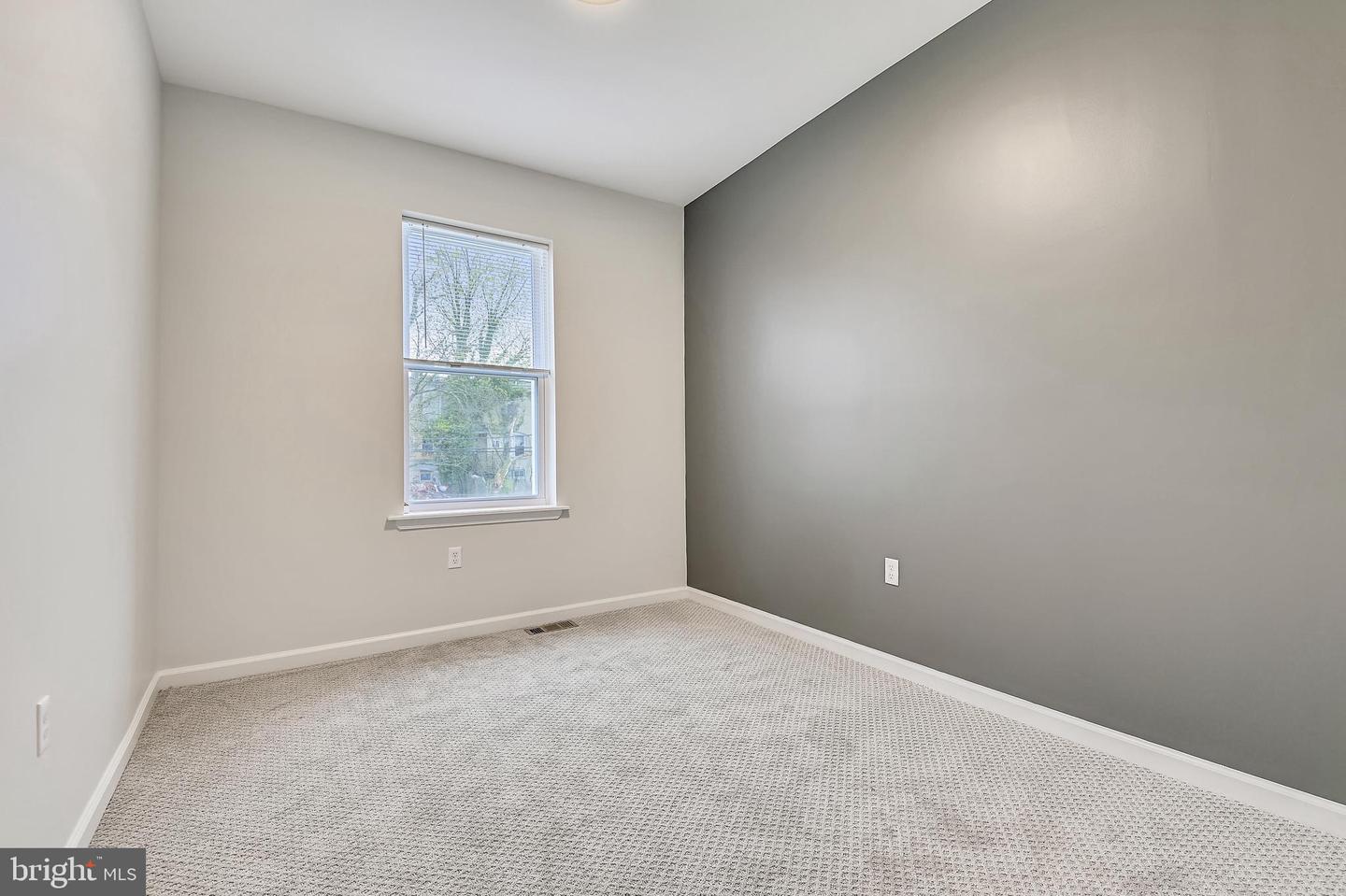 2613 LOYOLA NORTHWAY