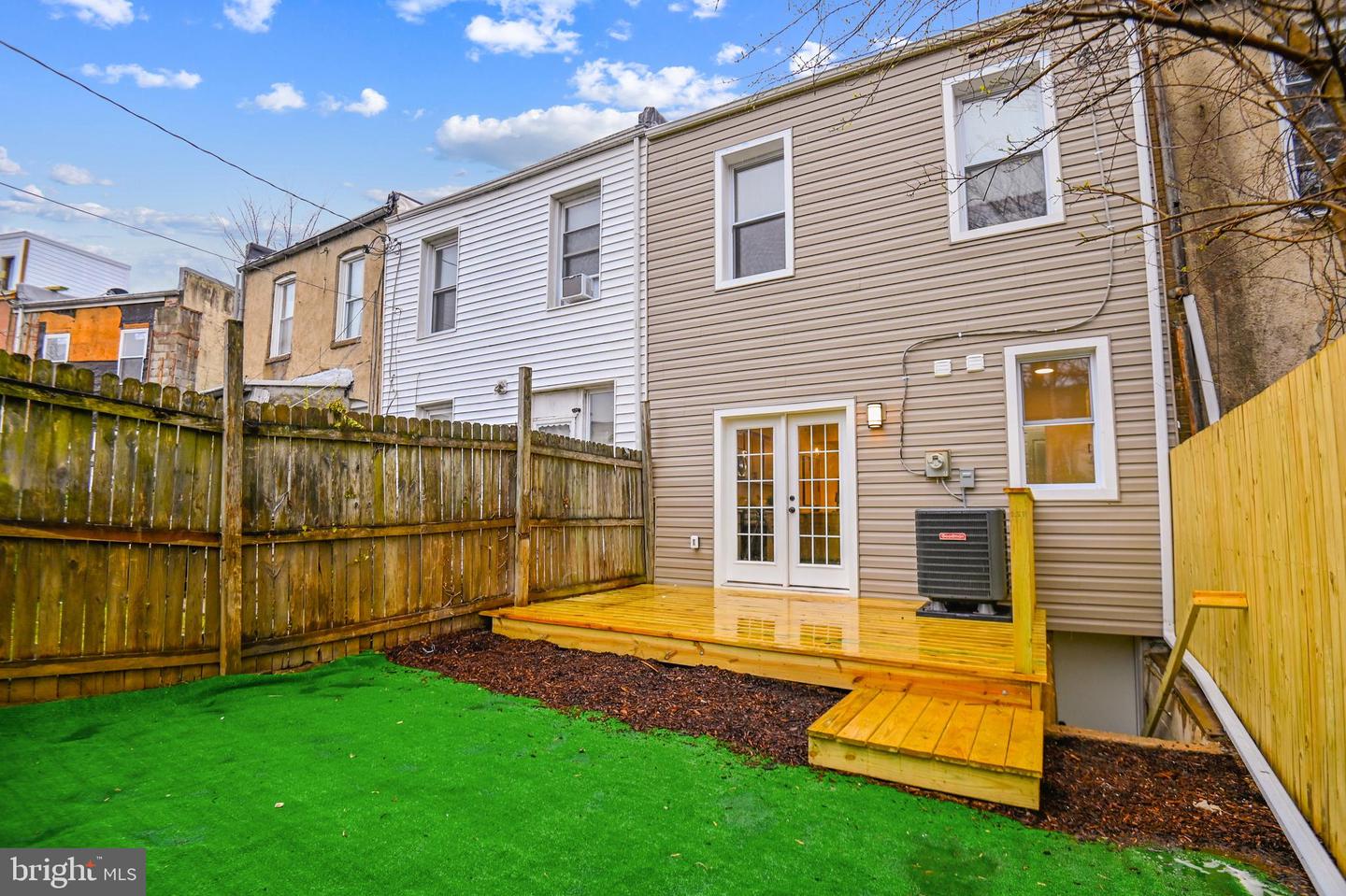 2613 LOYOLA NORTHWAY