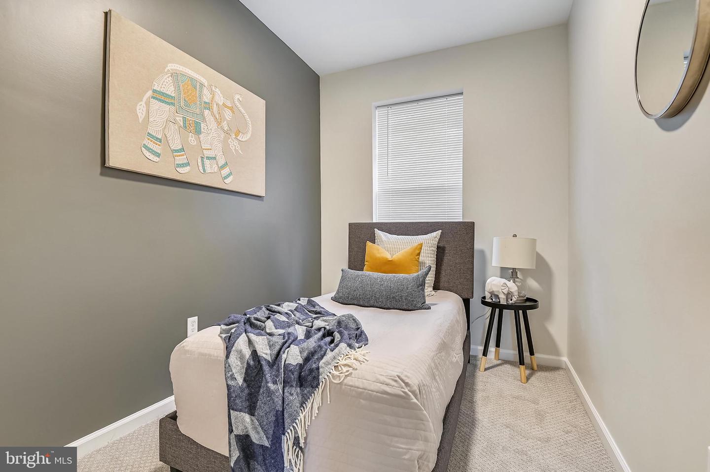 2613 LOYOLA NORTHWAY