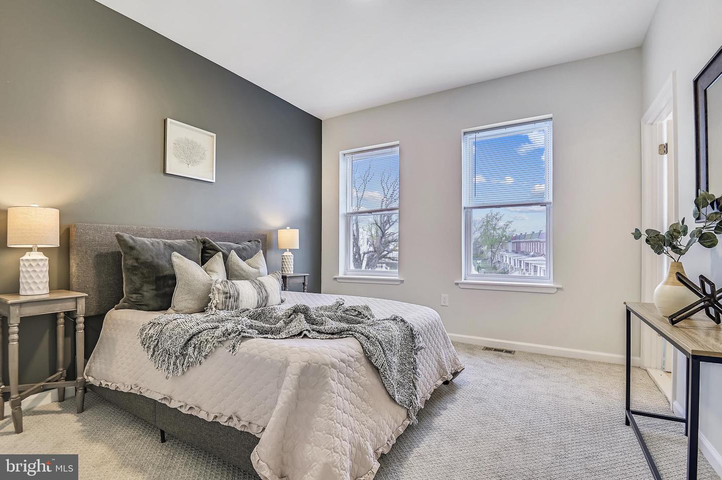 2613 LOYOLA NORTHWAY