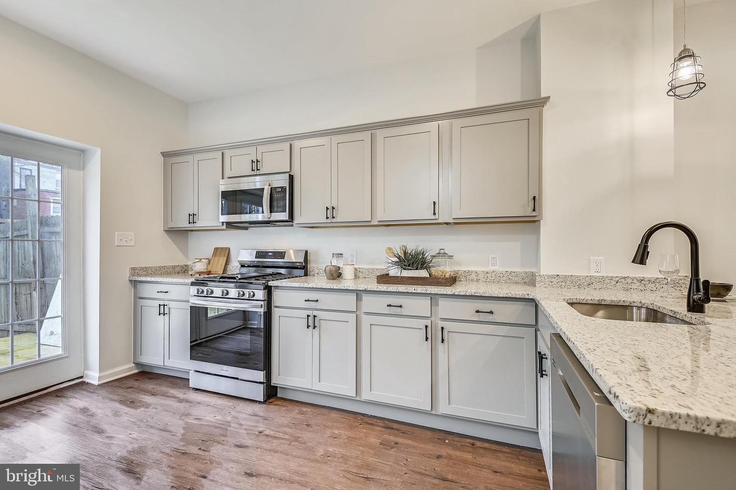 2613 LOYOLA NORTHWAY