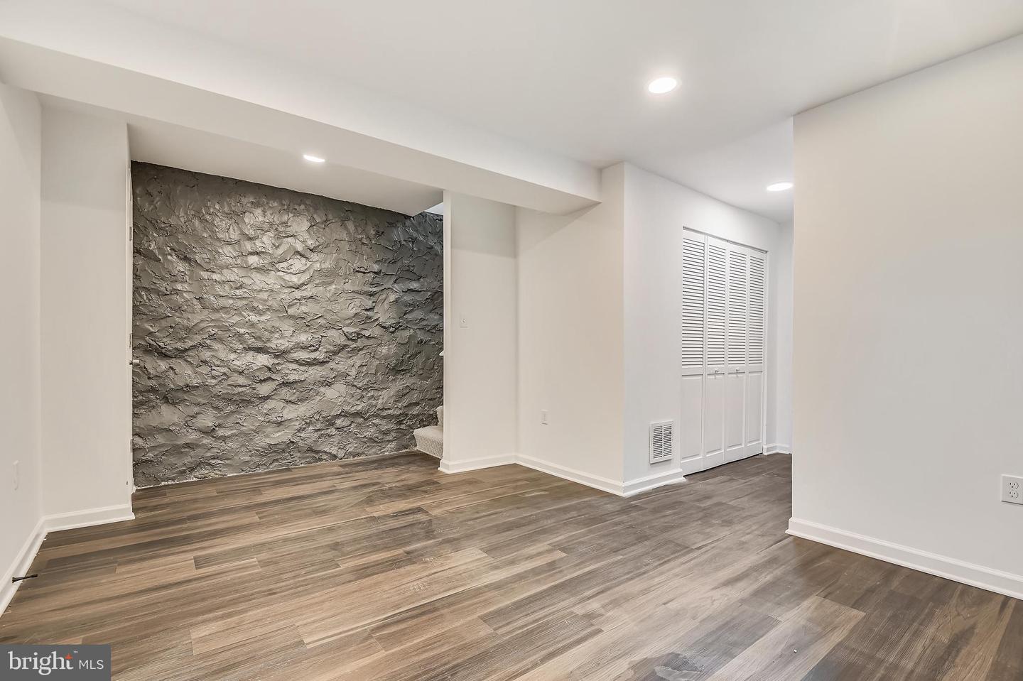 2613 LOYOLA NORTHWAY