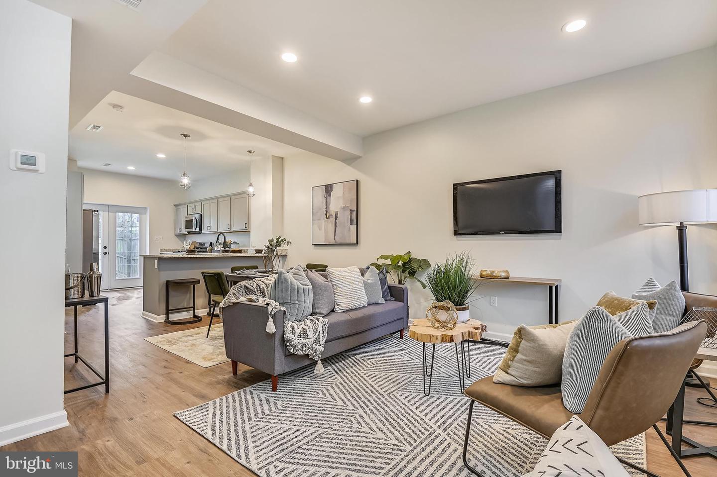 2613 LOYOLA NORTHWAY