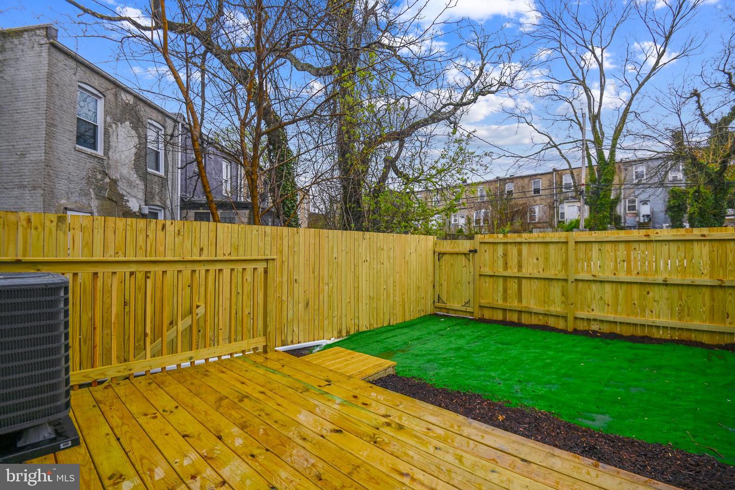 2613 LOYOLA NORTHWAY