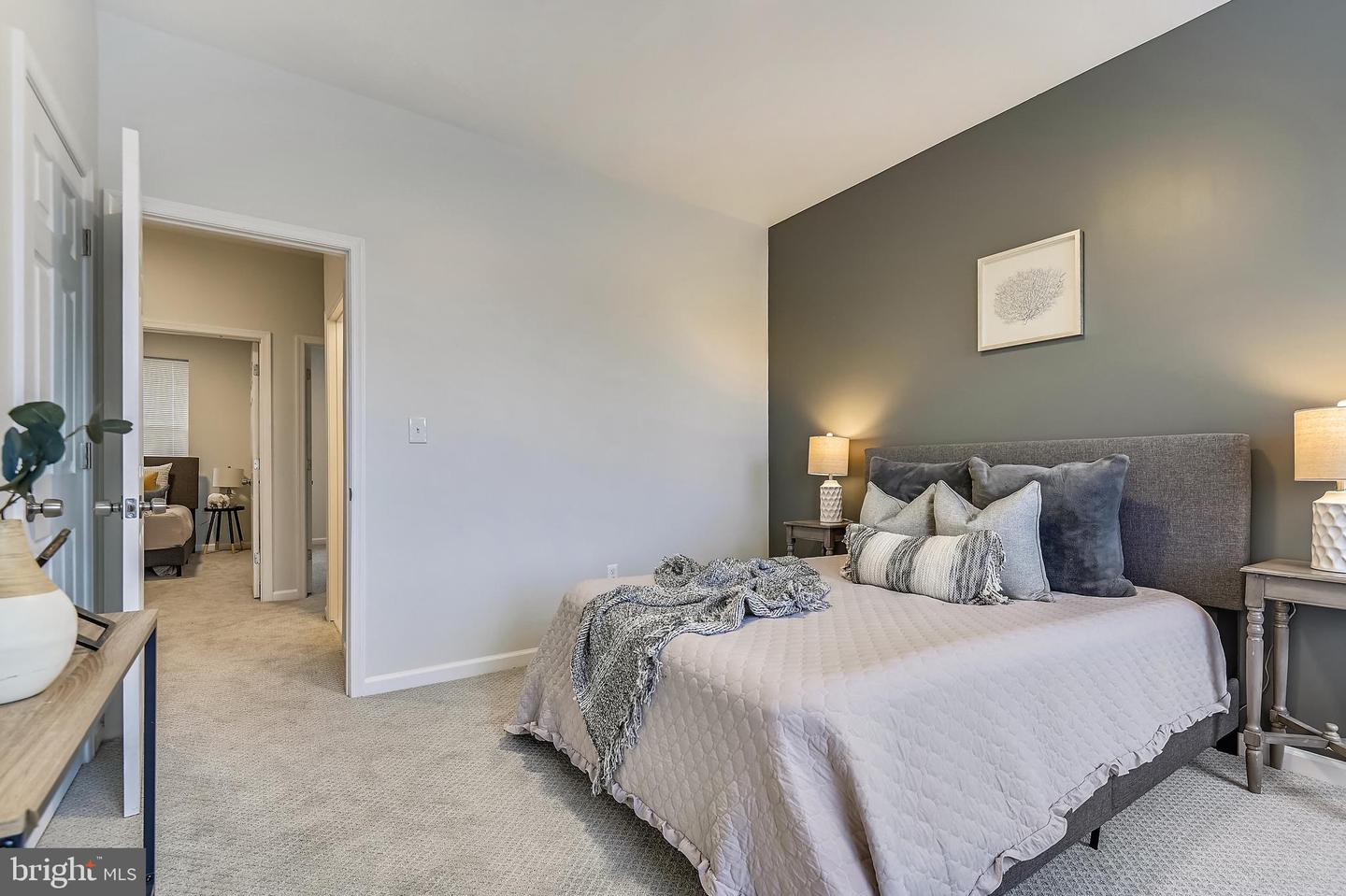 2613 LOYOLA NORTHWAY