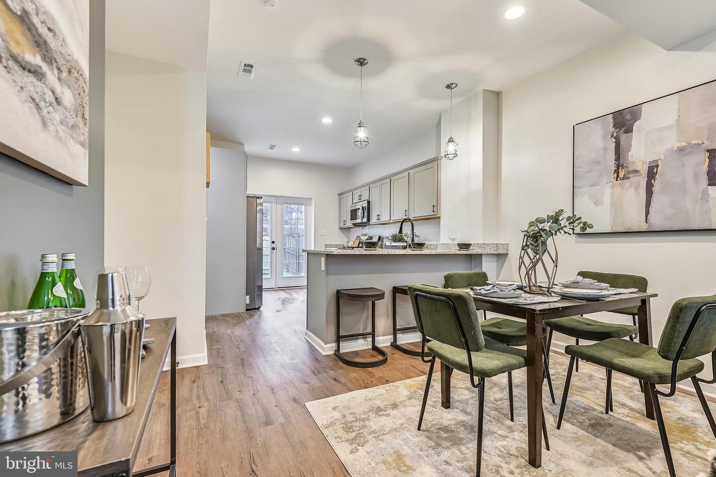 2613 LOYOLA NORTHWAY