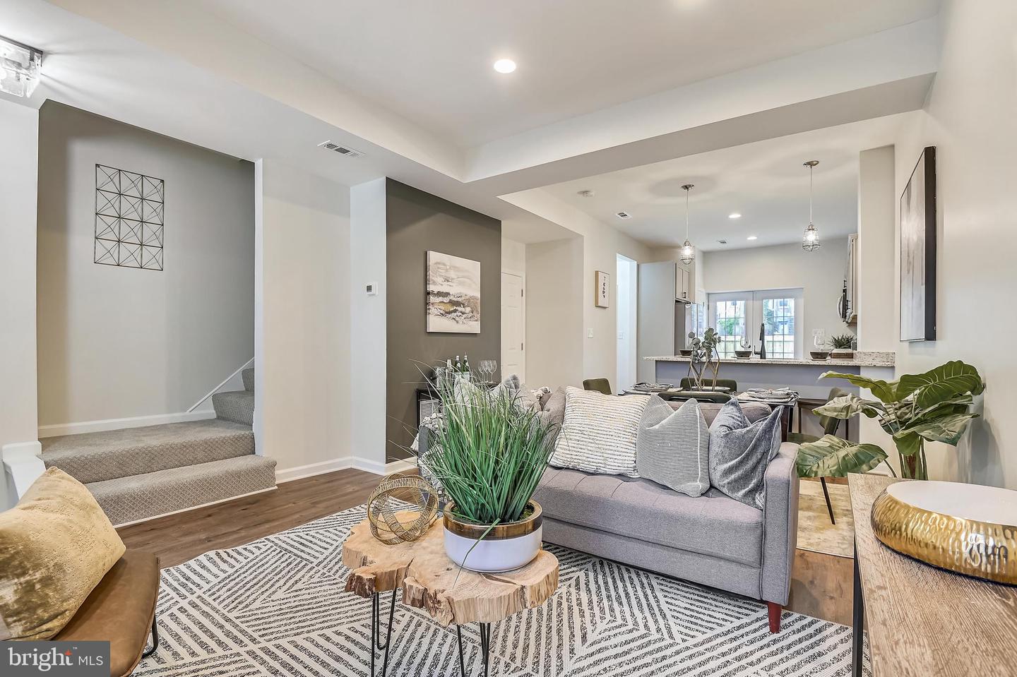 2613 LOYOLA NORTHWAY