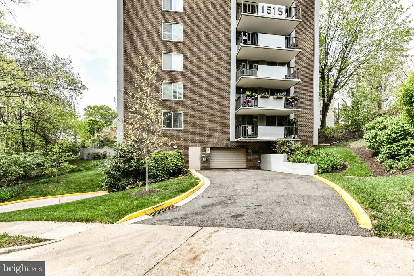 1515 S ARLINGTON RIDGE RD S #405