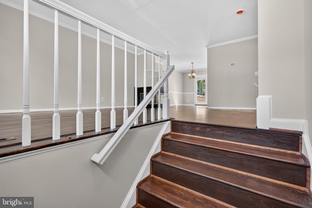 341 S PICKETT STREET