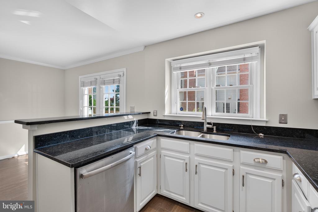 341 S PICKETT STREET
