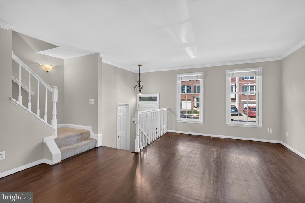 341 S PICKETT STREET