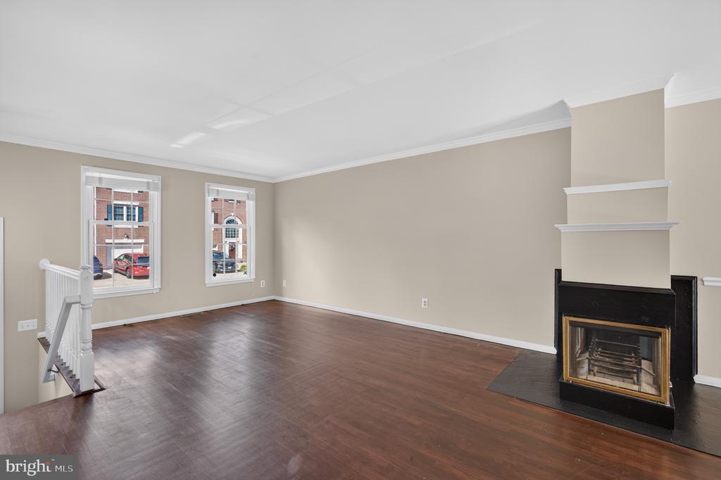 341 S PICKETT STREET