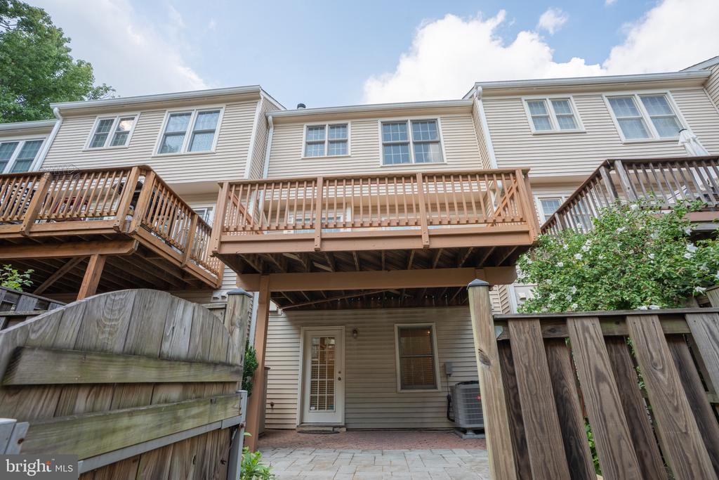 341 S PICKETT STREET