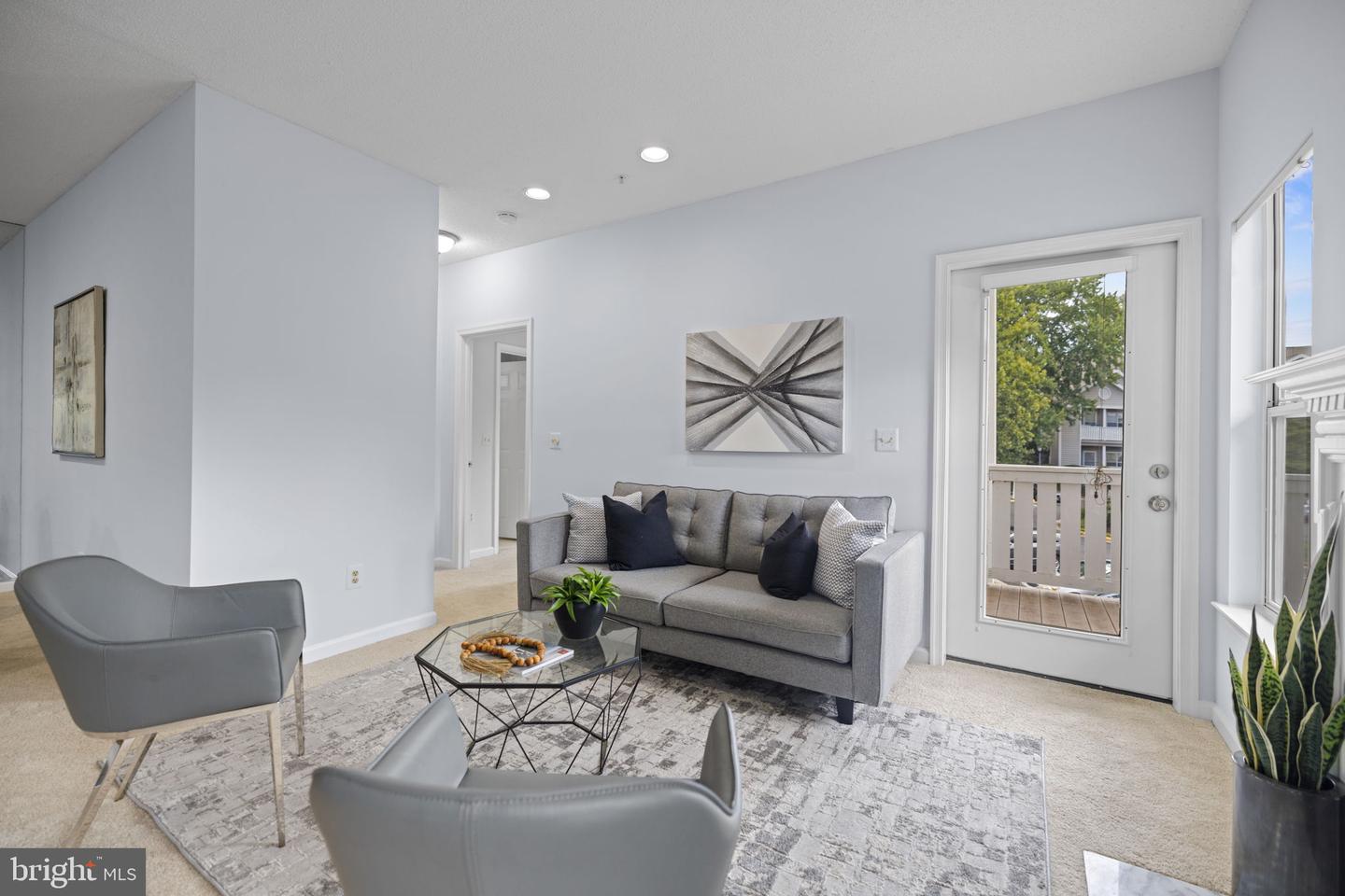 14302 ROSY LANE Unit: 22