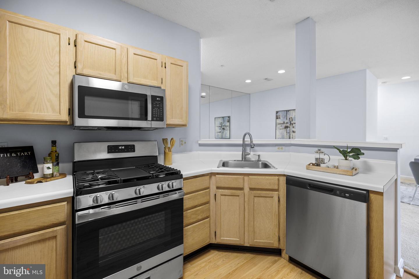14302 ROSY LANE Unit: 22