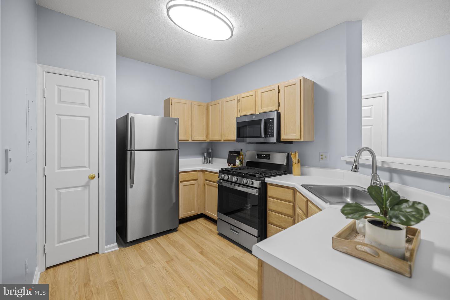 14302 ROSY LANE Unit: 22