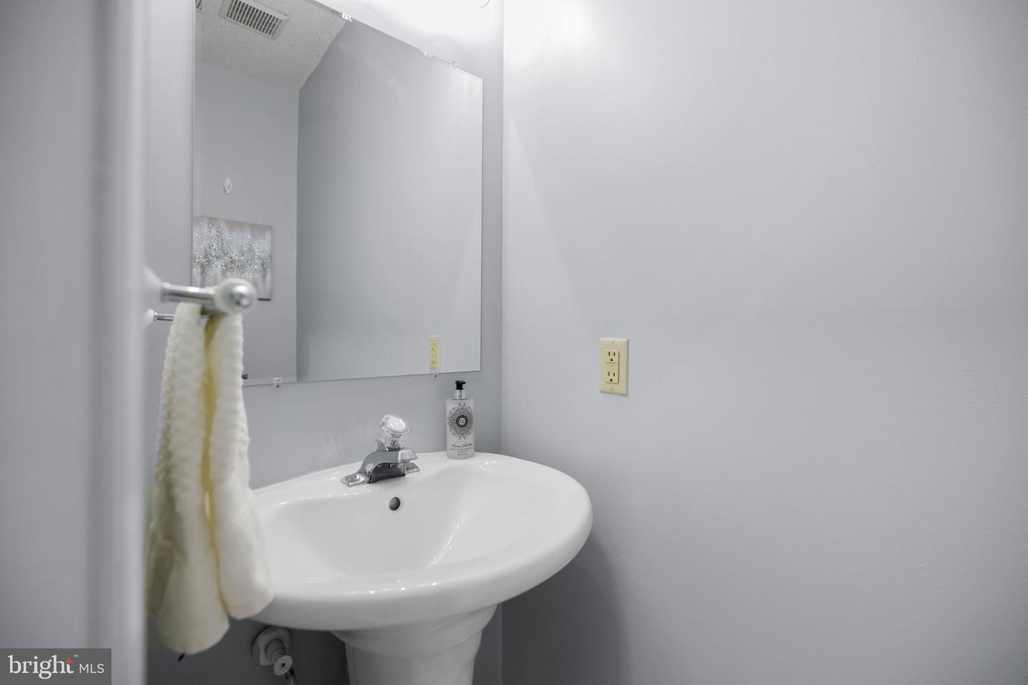 14302 ROSY LANE Unit: 22