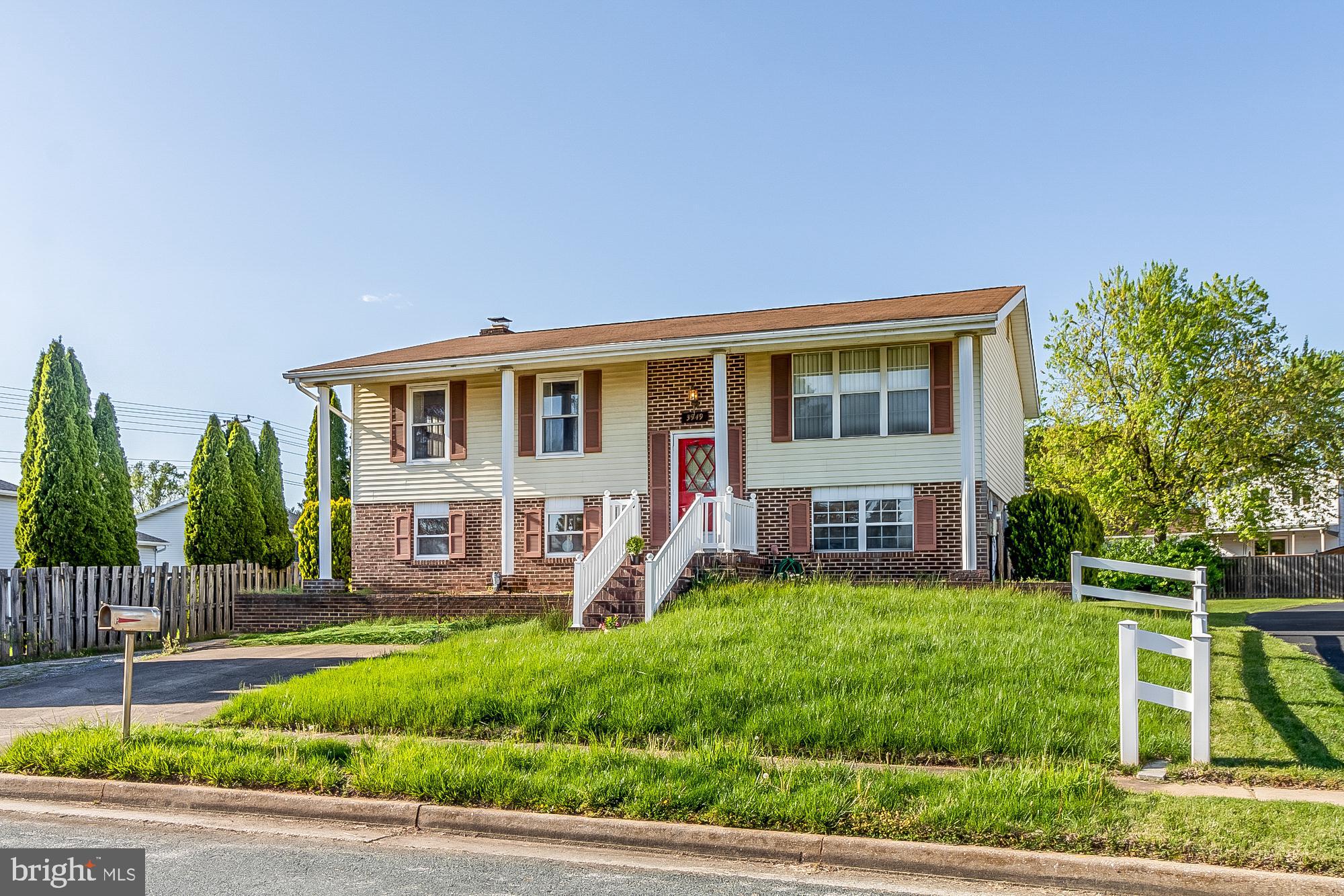 3949 Lumo Cir