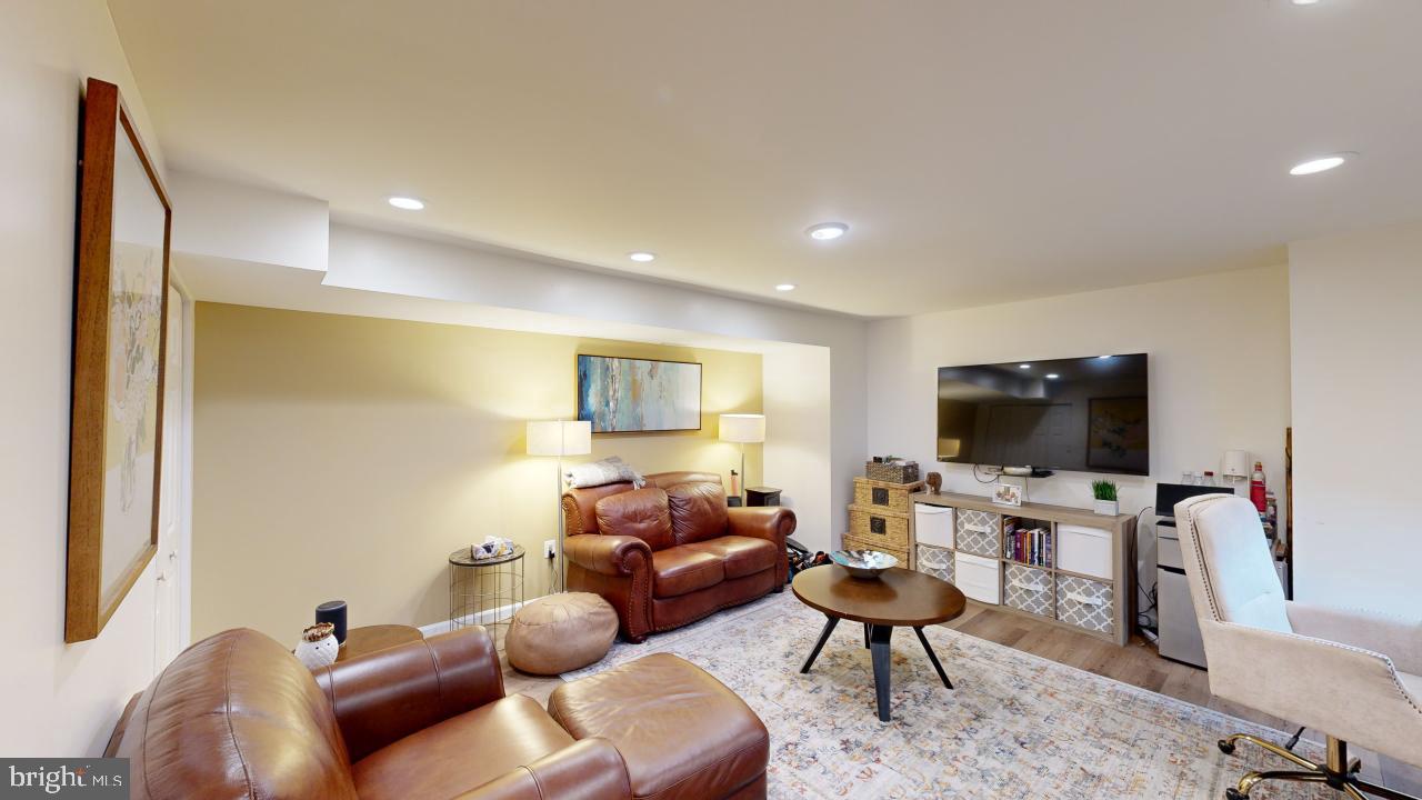 9940 Middle Mill Dr #61