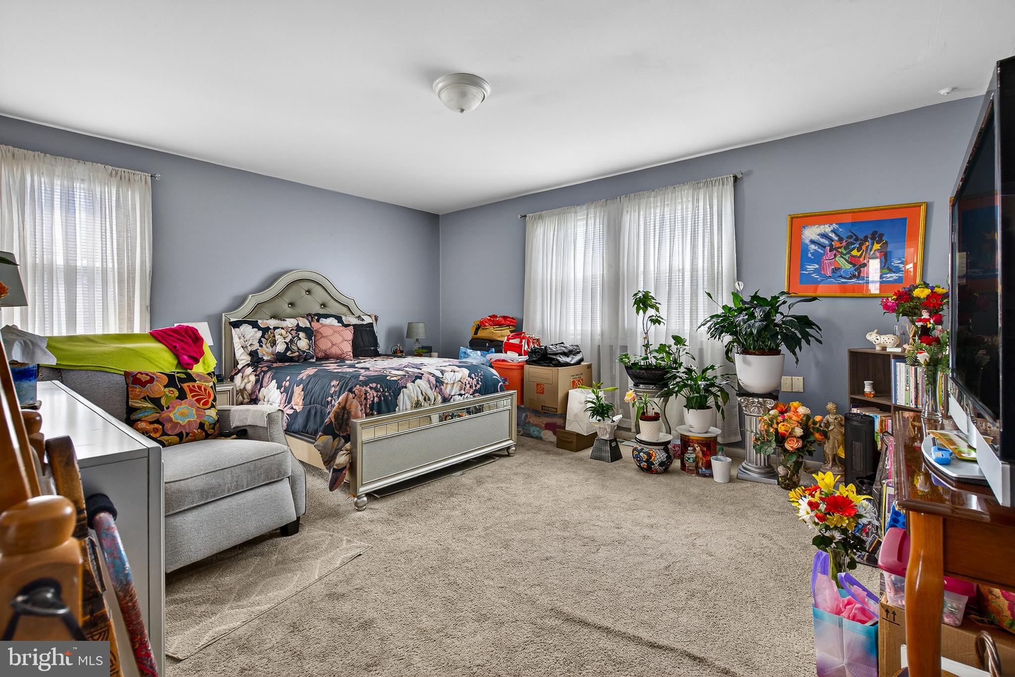 9 RAINBOW COURT