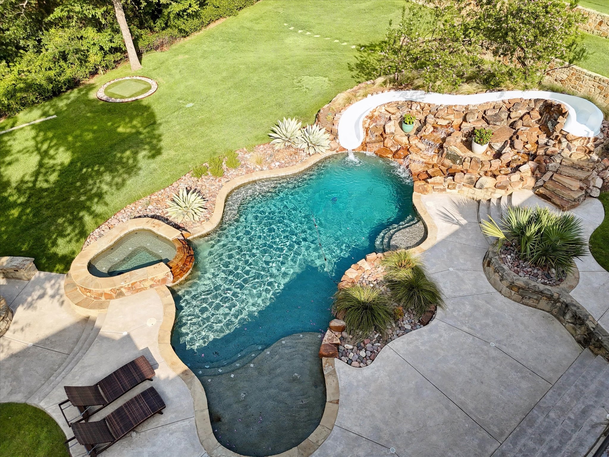 6525 Belle Cote Circle