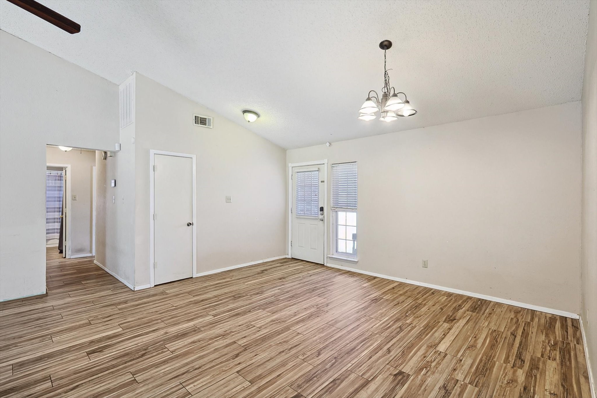 5305 Maple Court