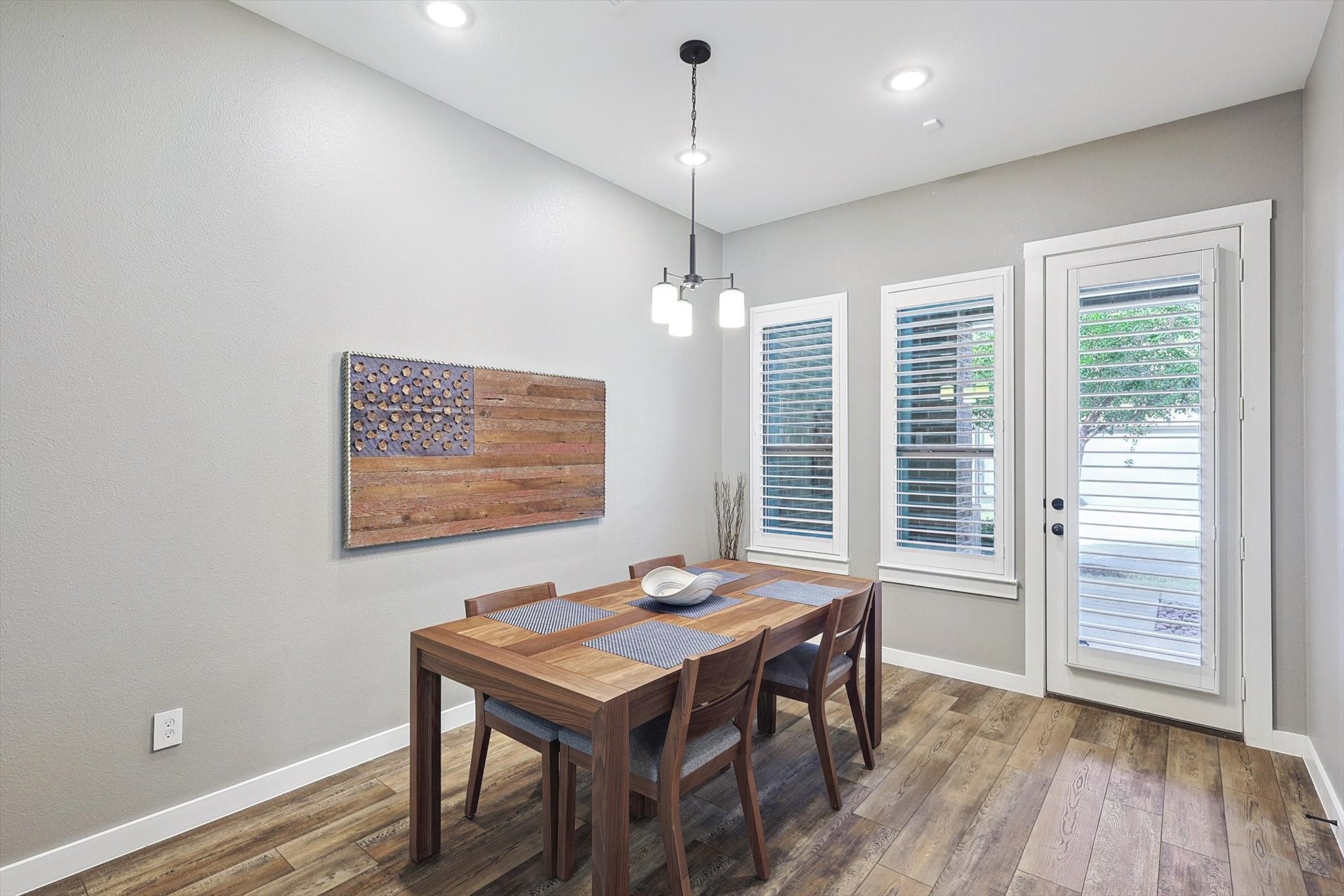 209 Venice Avenue