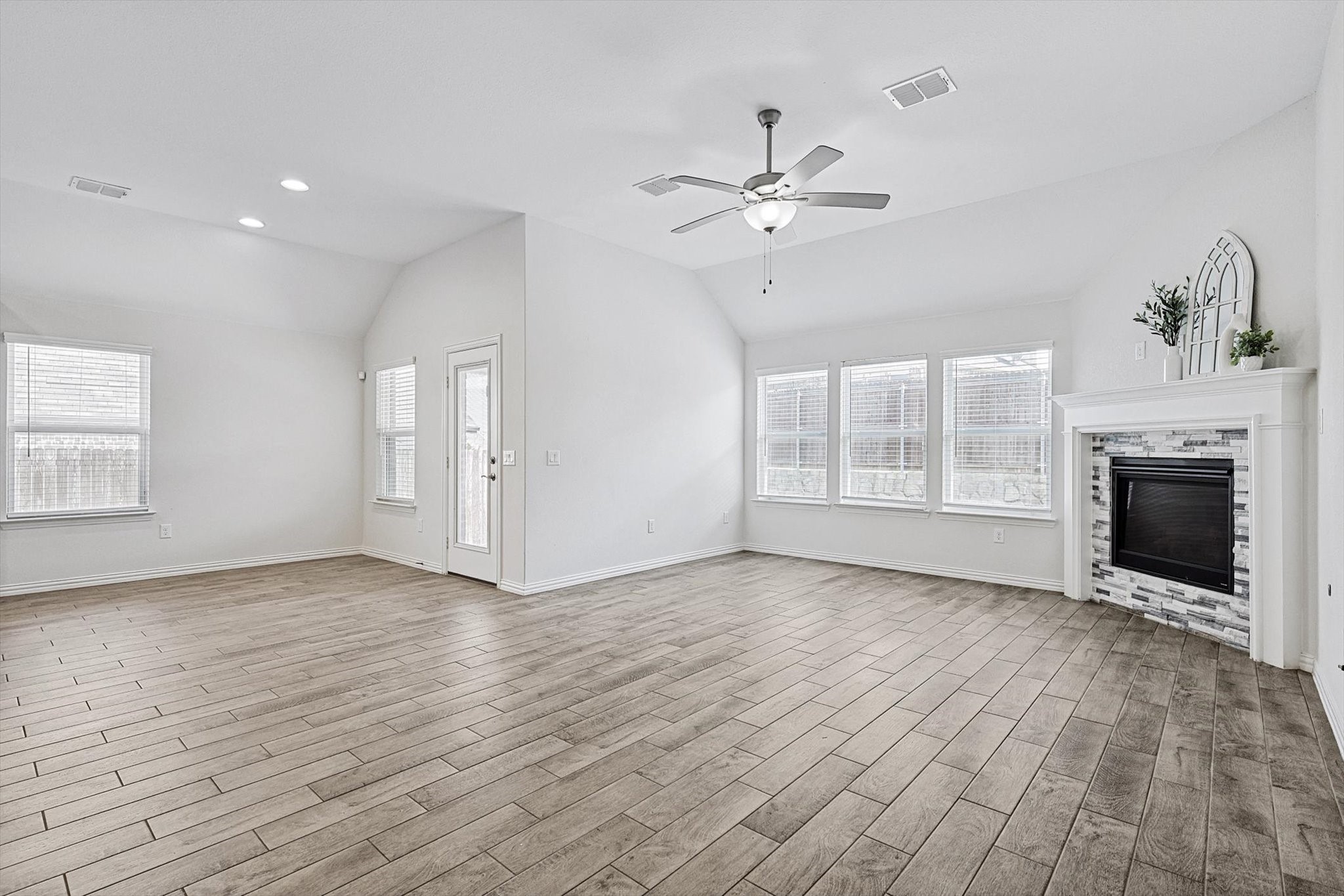6609 Cedarhurst Court