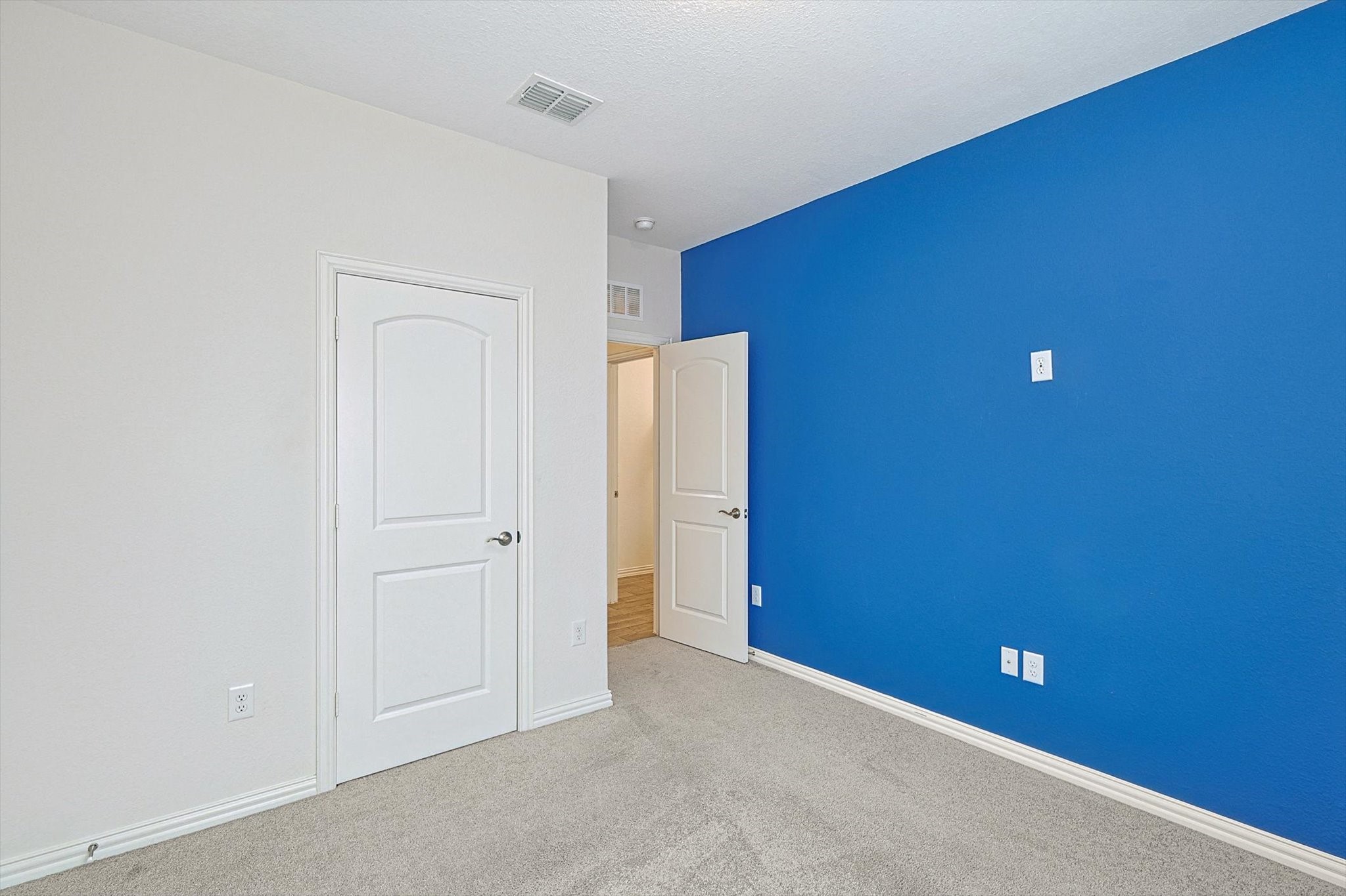 6609 Cedarhurst Court