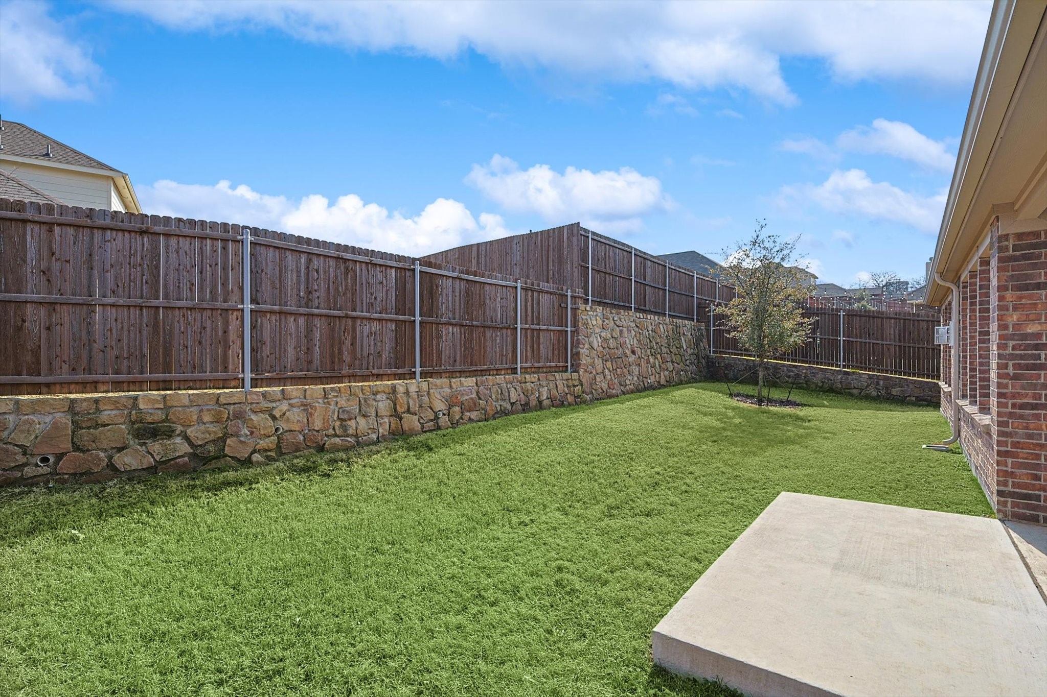 6609 Cedarhurst Court