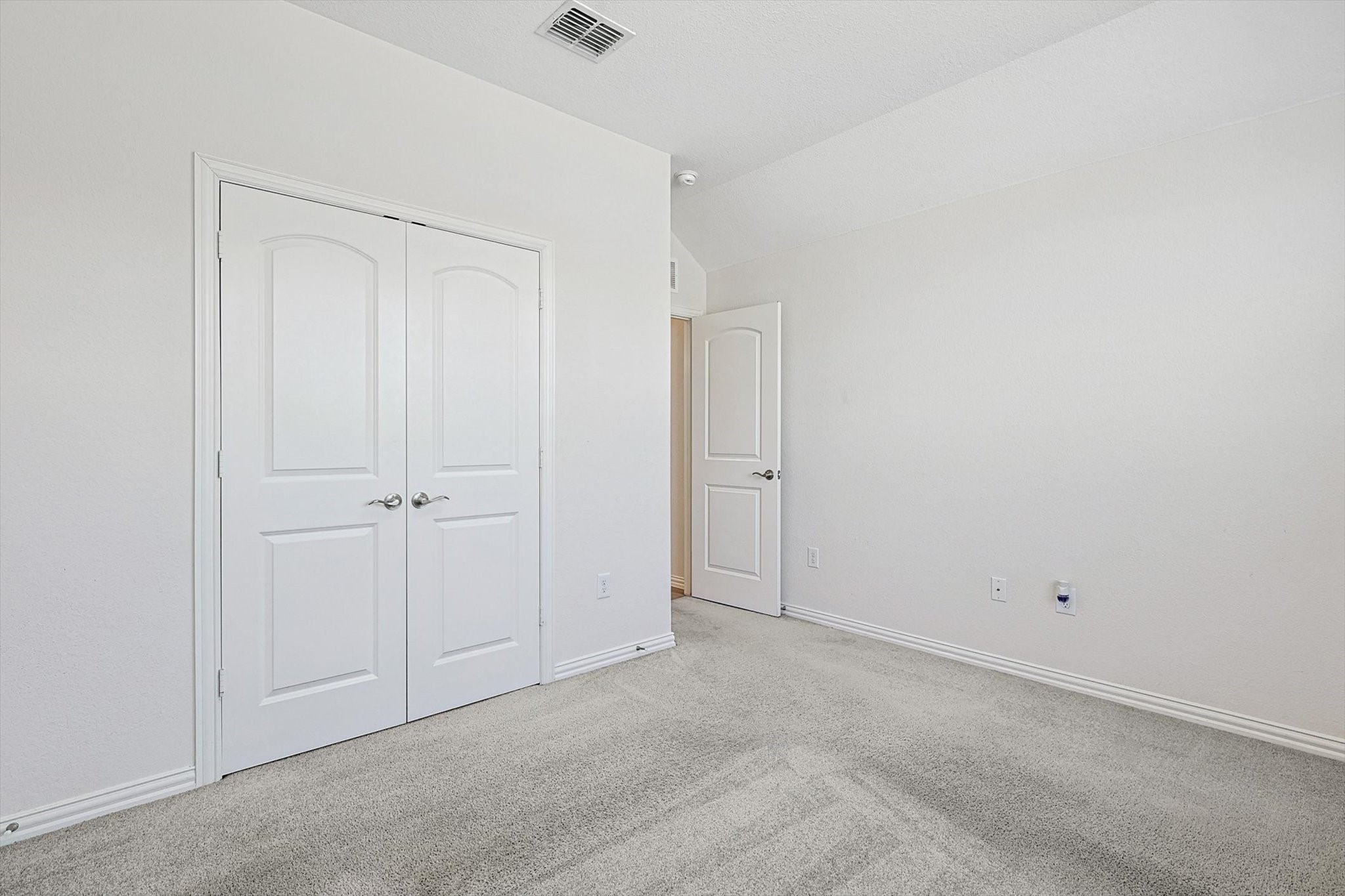 6609 Cedarhurst Court
