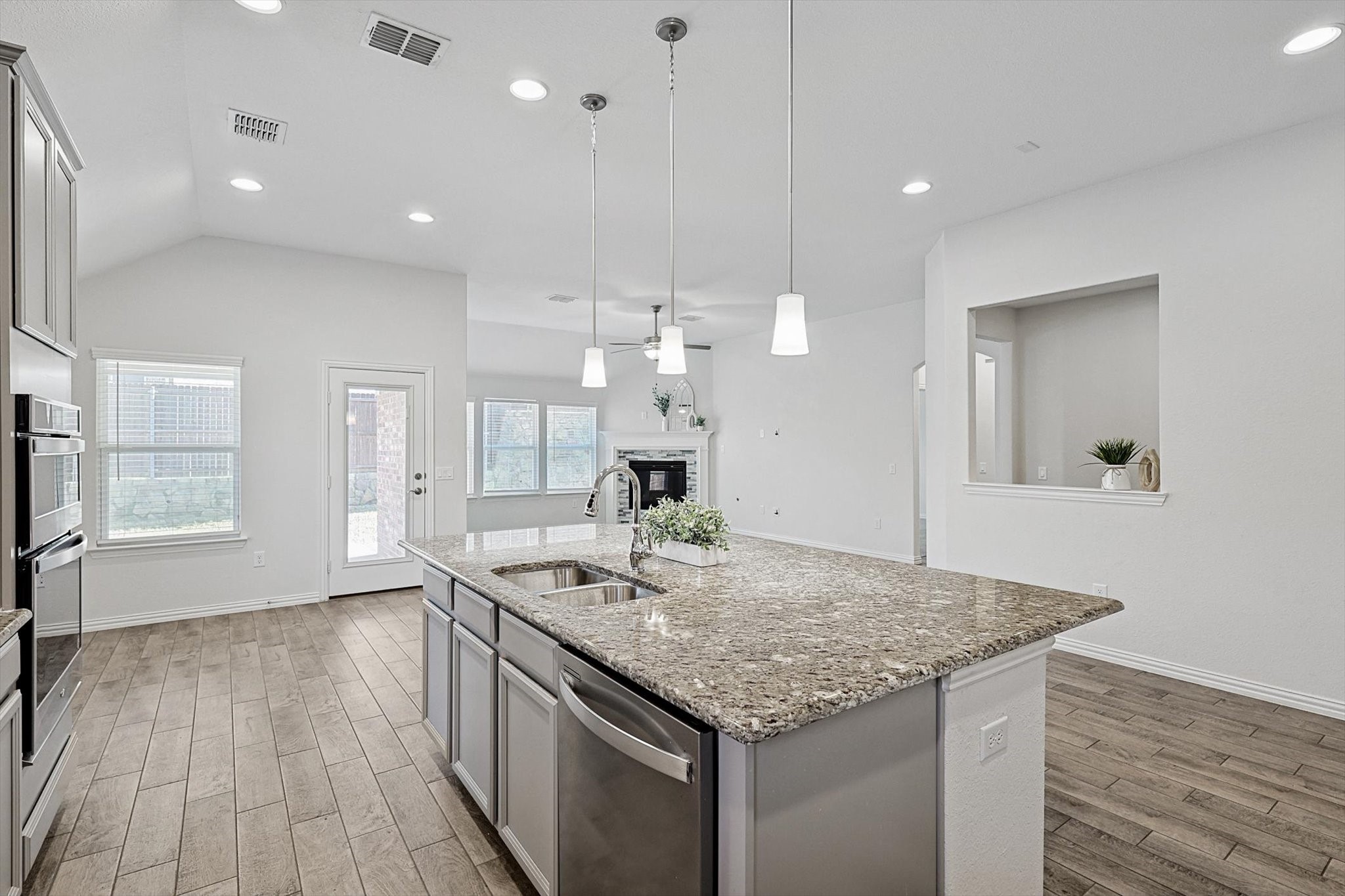 6609 Cedarhurst Court