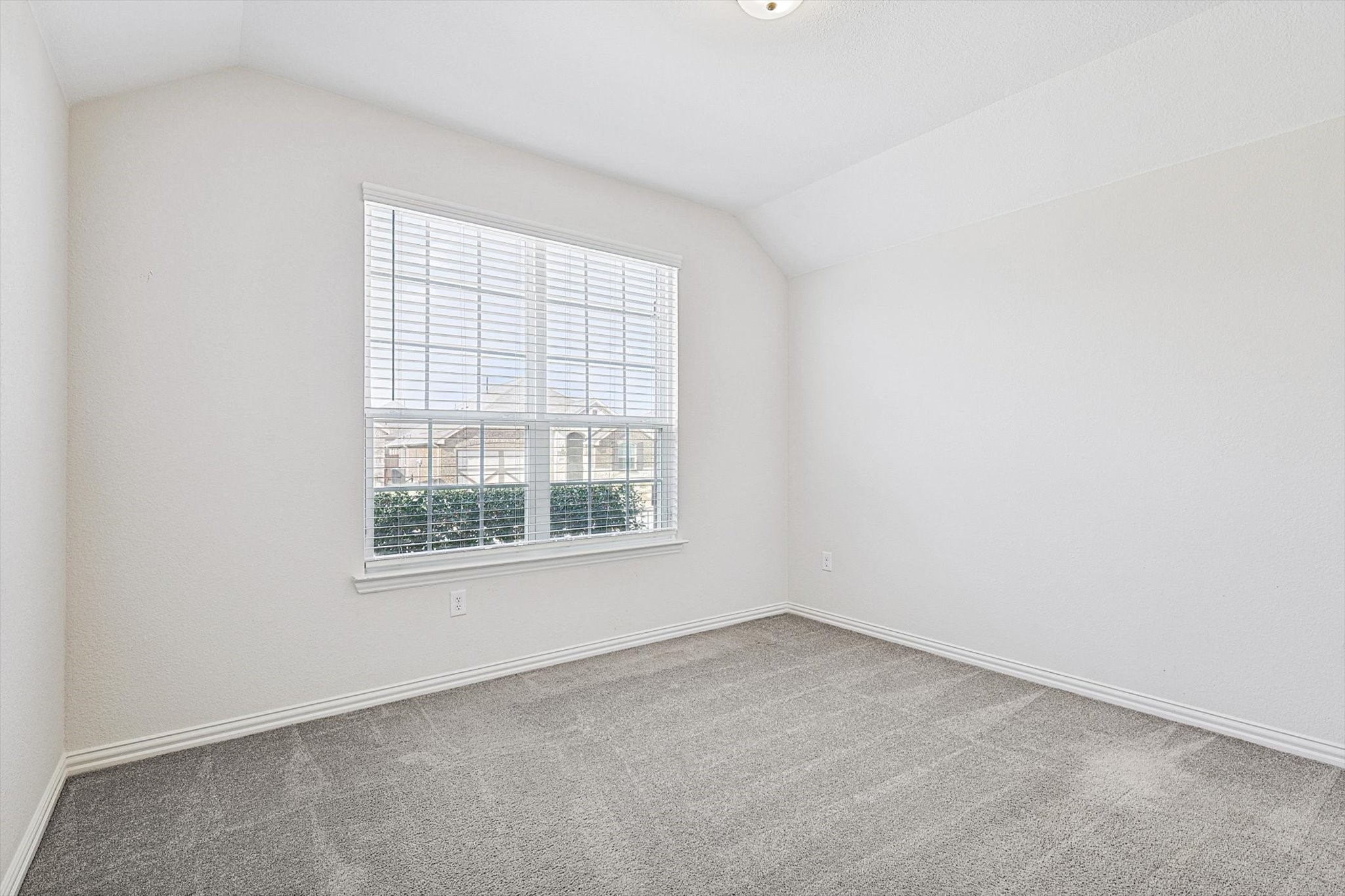 6609 Cedarhurst Court