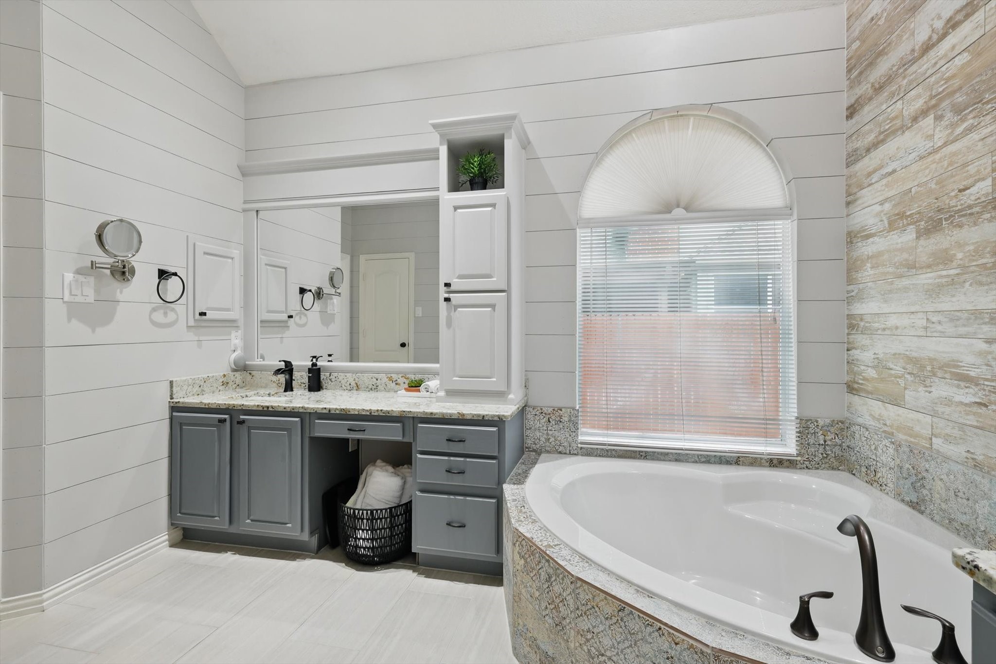3701 Lavorton Place