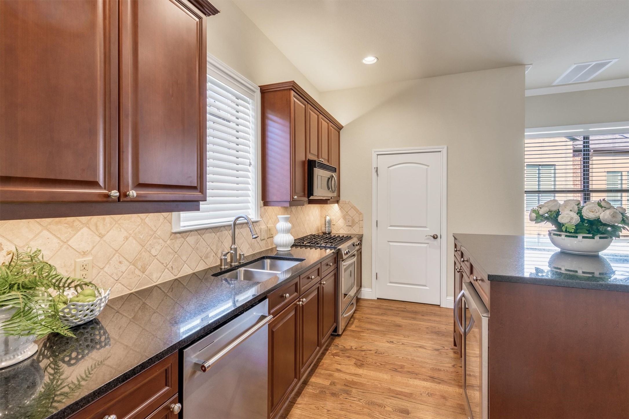 3820 Haskell Court