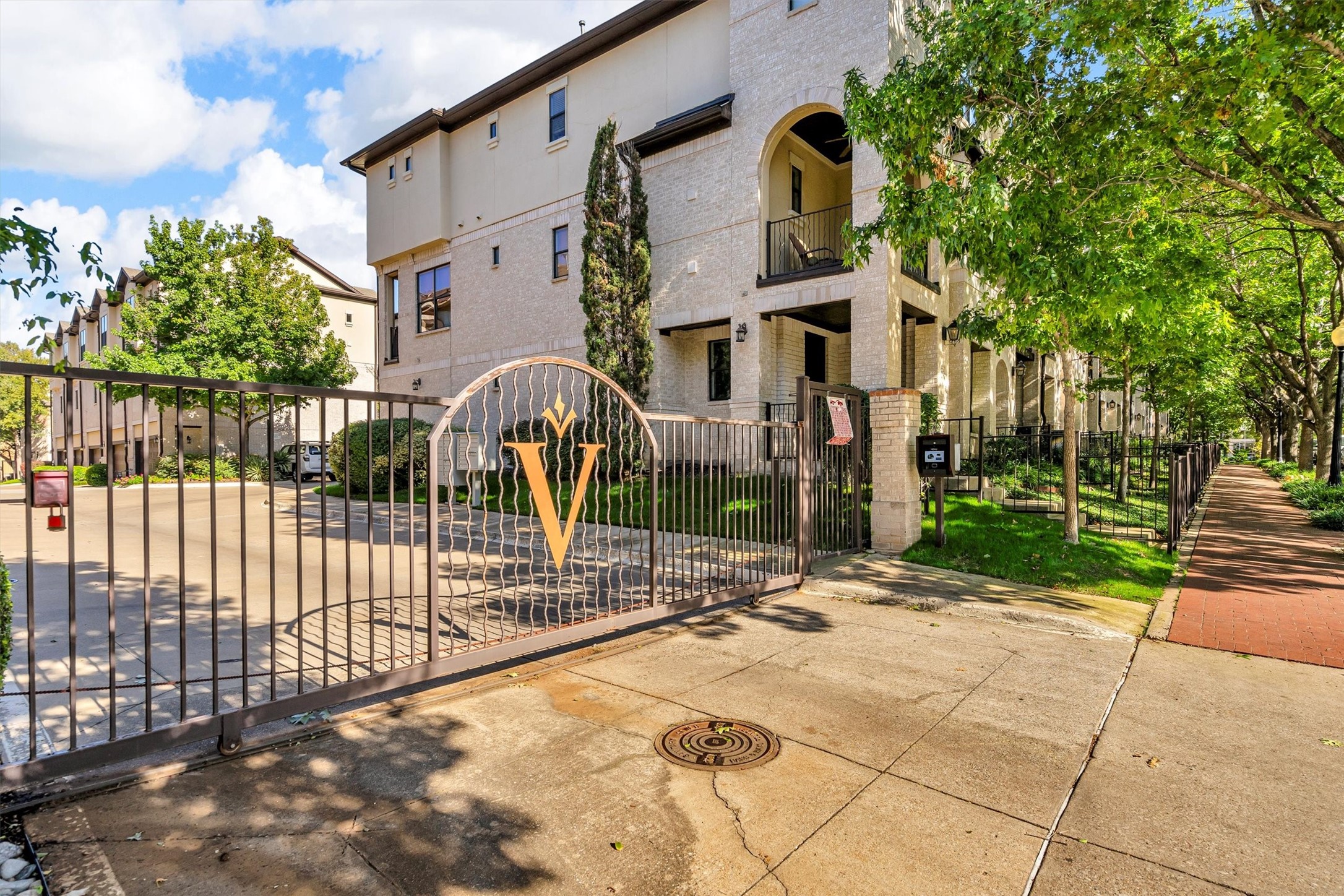 3820 Haskell Court