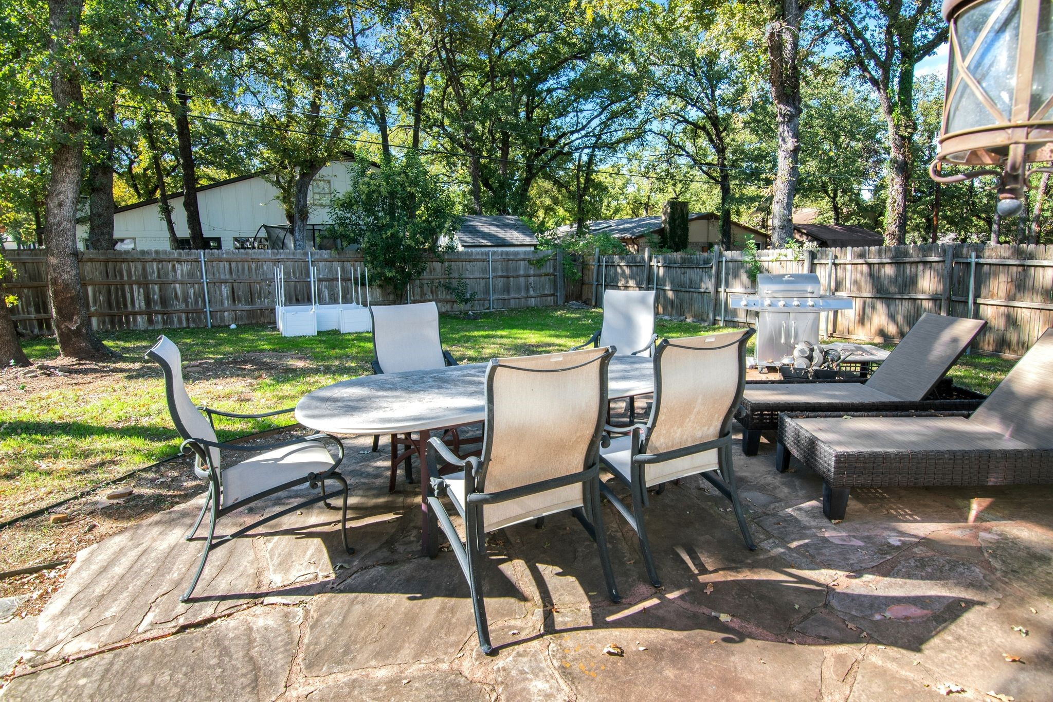 2311 Hummingbird Trail