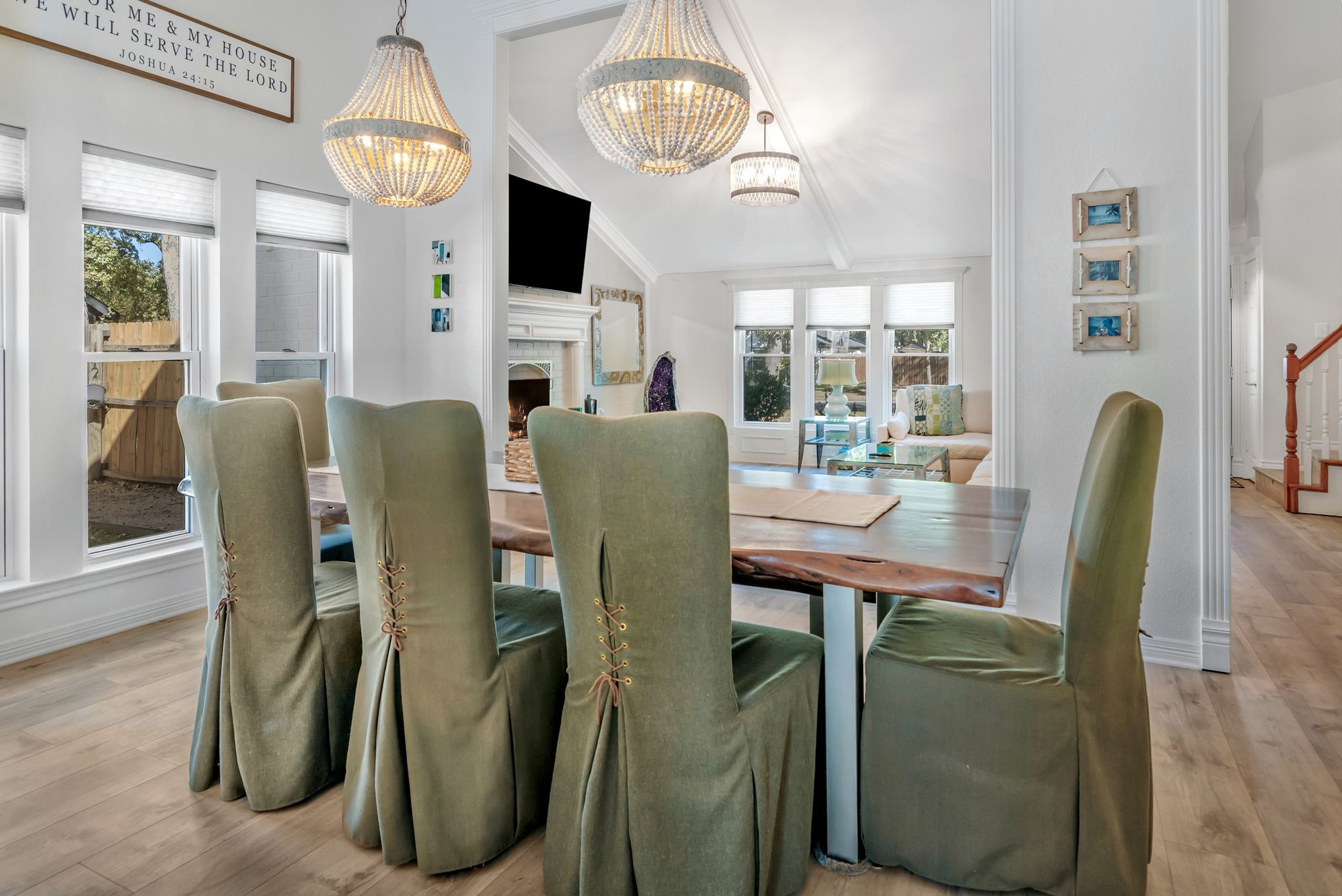 2311 Hummingbird Trail