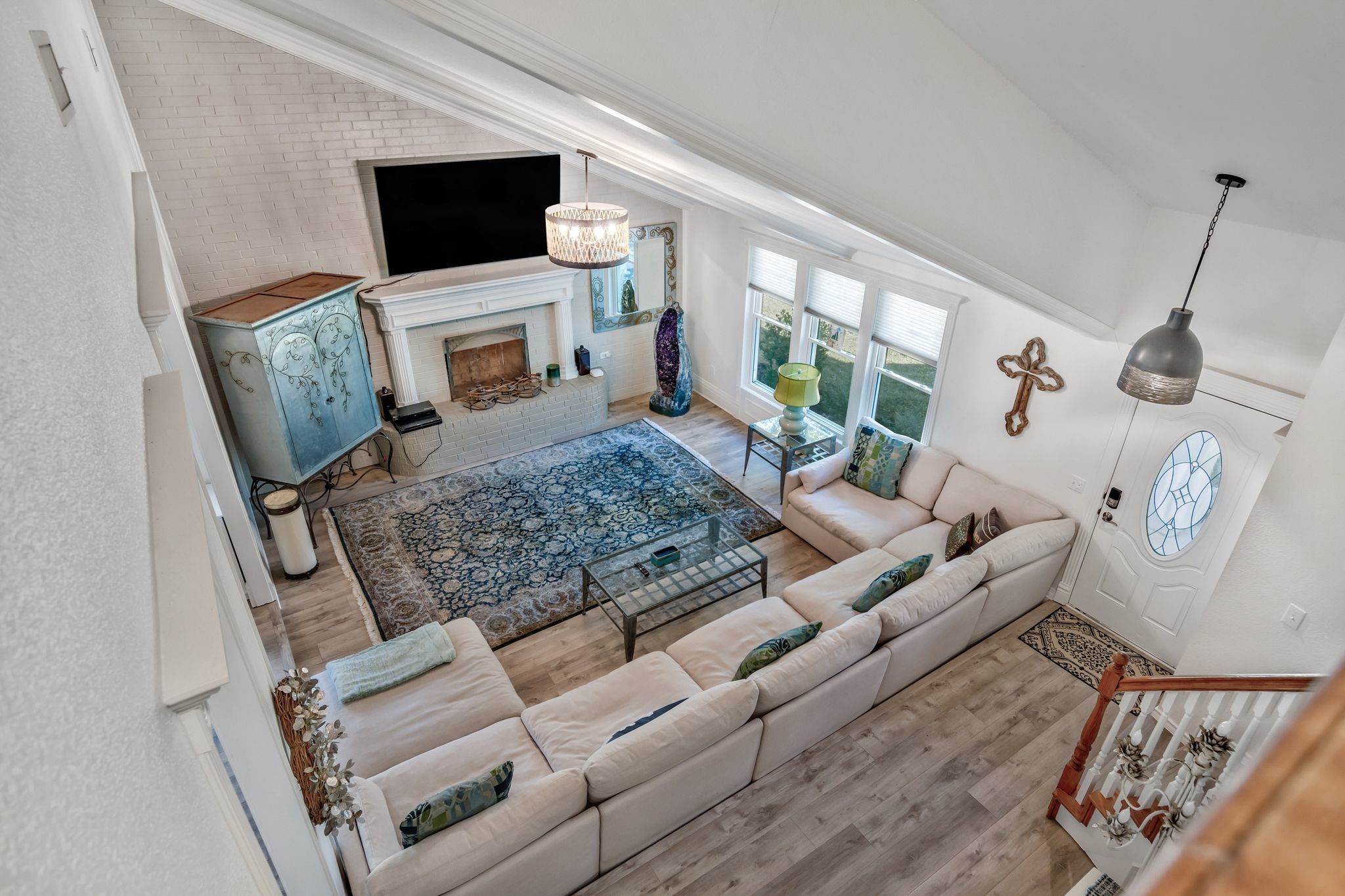 2311 Hummingbird Trail
