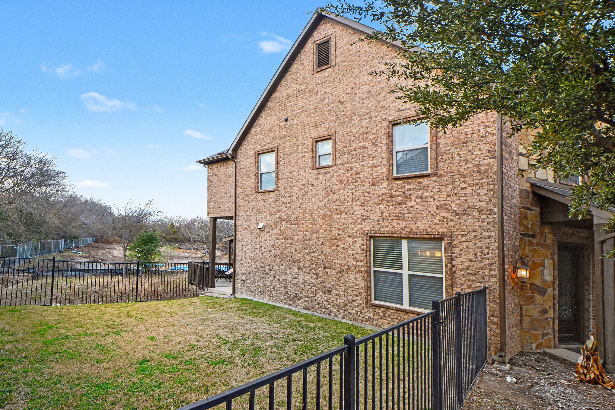 3227 Walnut Grove Place