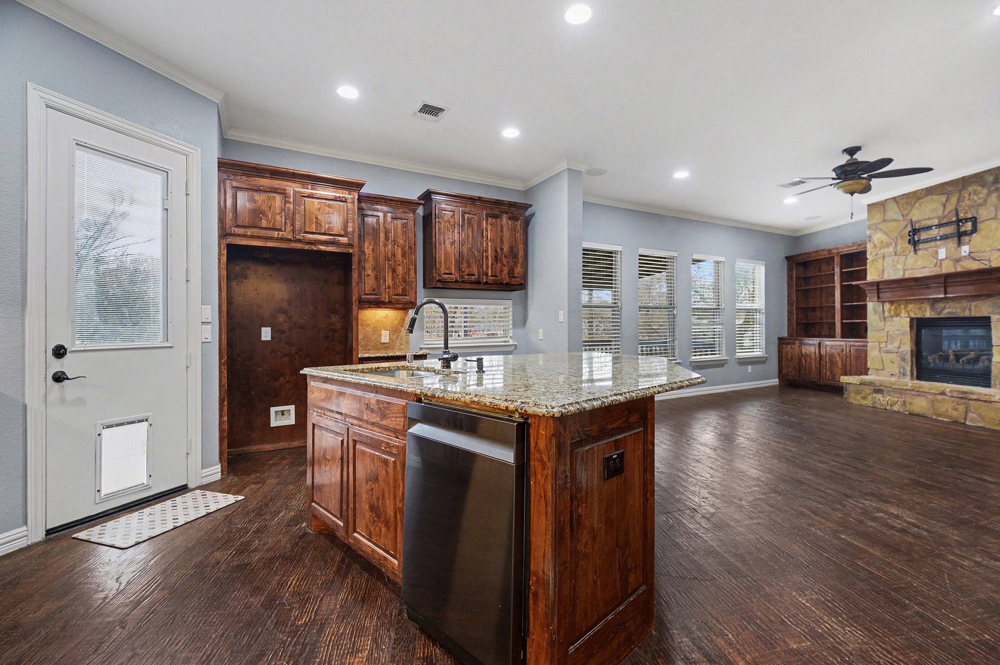 3227 Walnut Grove Place
